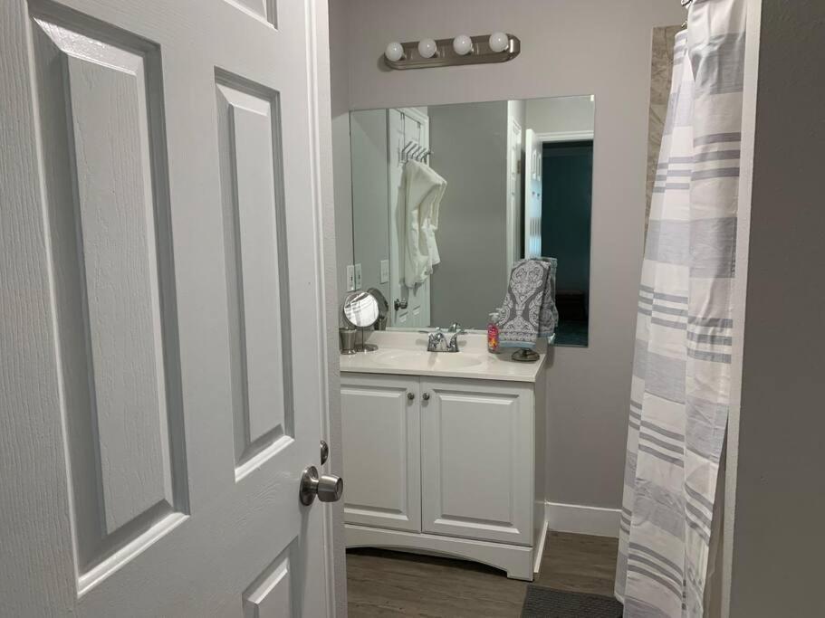 Rooms With A Mountain View Pleasant Grove Exterior foto
