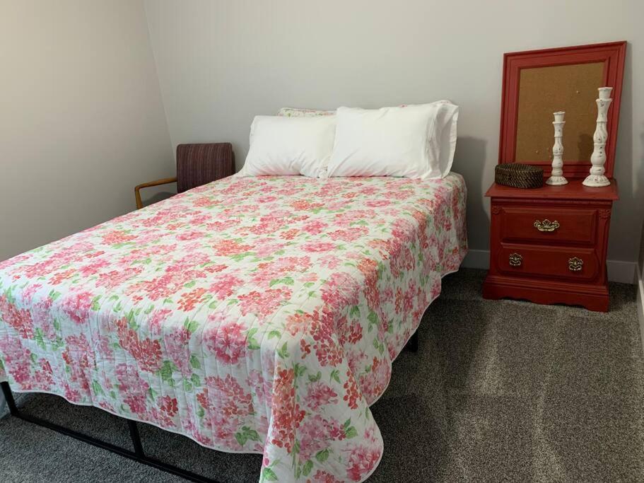 Rooms With A Mountain View Pleasant Grove Exterior foto